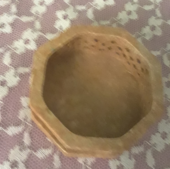 Stone octagon Floral jewellery trinket box - Picture 7 of 16